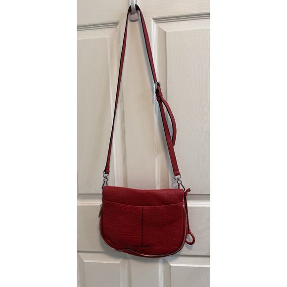Vince Camuto Red Leather Crossbody Bag Zip Fold Over Adjustable Strap - Picture 2 of 12